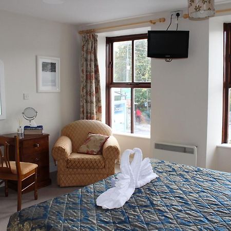 Tom Crean Base Camp - Food Drink Bed Hotel Kenmare Buitenkant foto