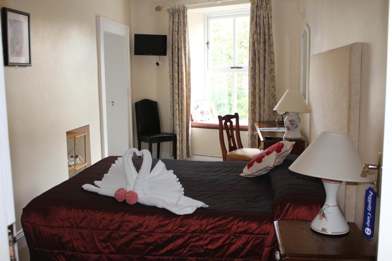 Tom Crean Base Camp - Food Drink Bed Hotel Kenmare Buitenkant foto